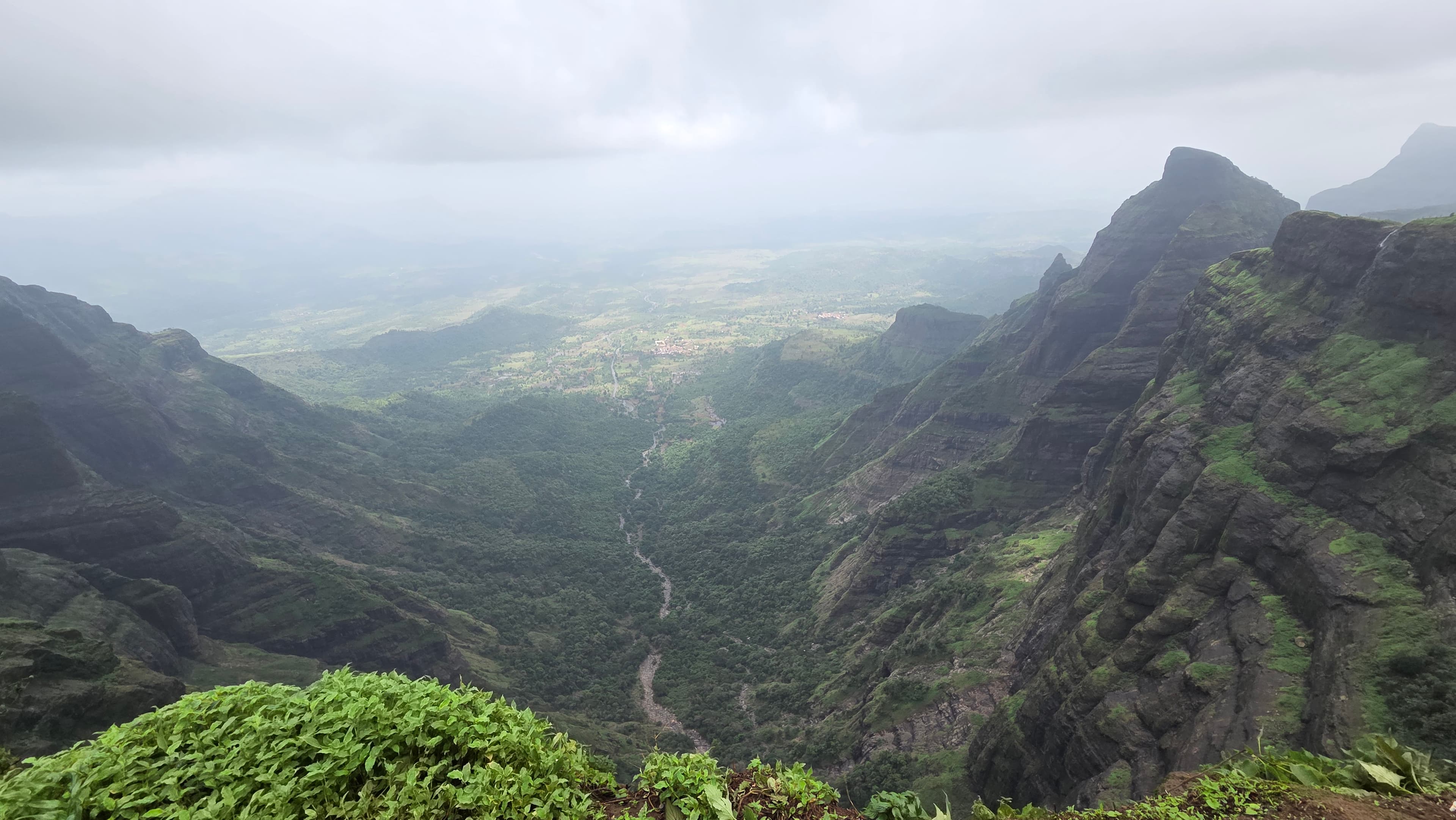 Konkan Kada breathtaking cliff view