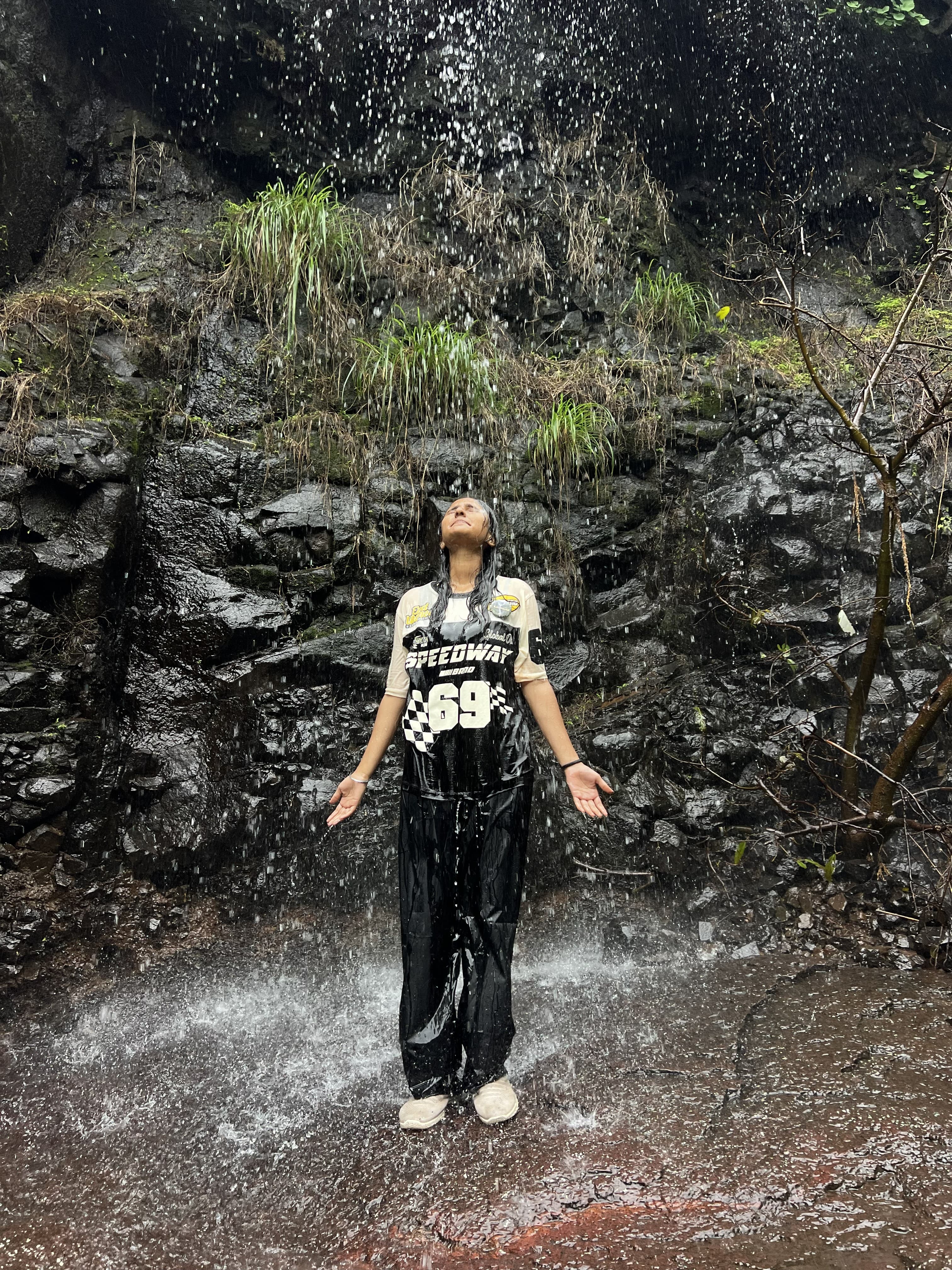 Majestic view of Kalu waterfall