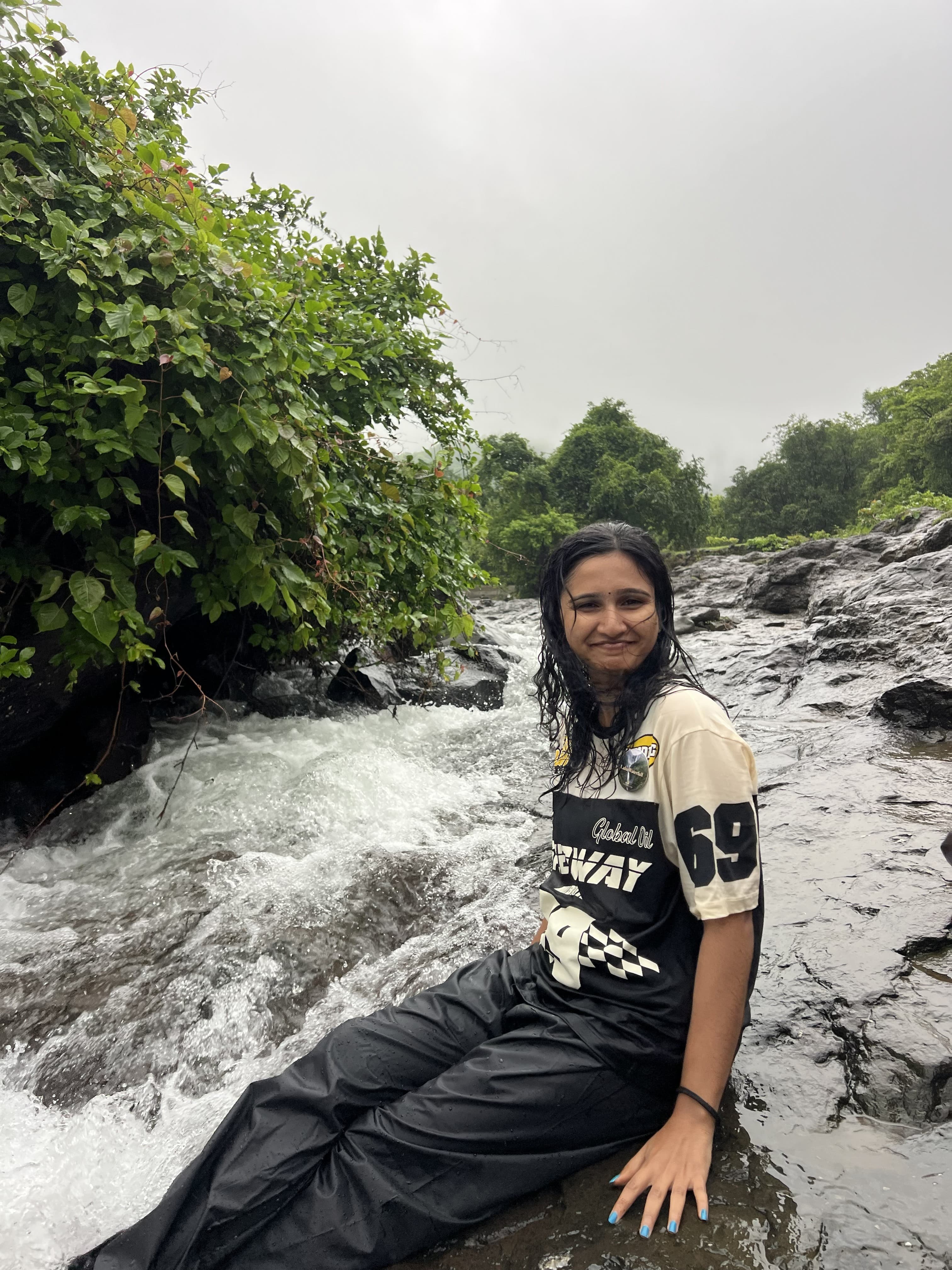 Majestic view of Kalu waterfall